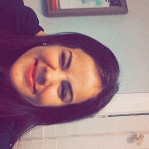 Meet your Posher, Logan